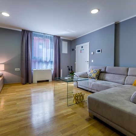 Elena Apartment Rijeka Eksteriør billede