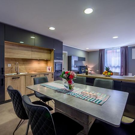Elena Apartment Rijeka Eksteriør billede