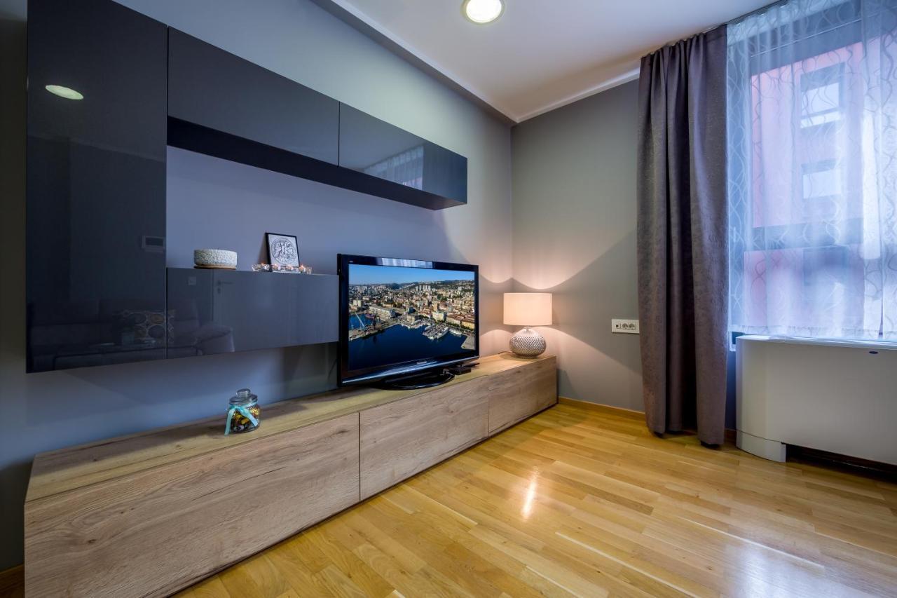 Elena Apartment Rijeka Eksteriør billede