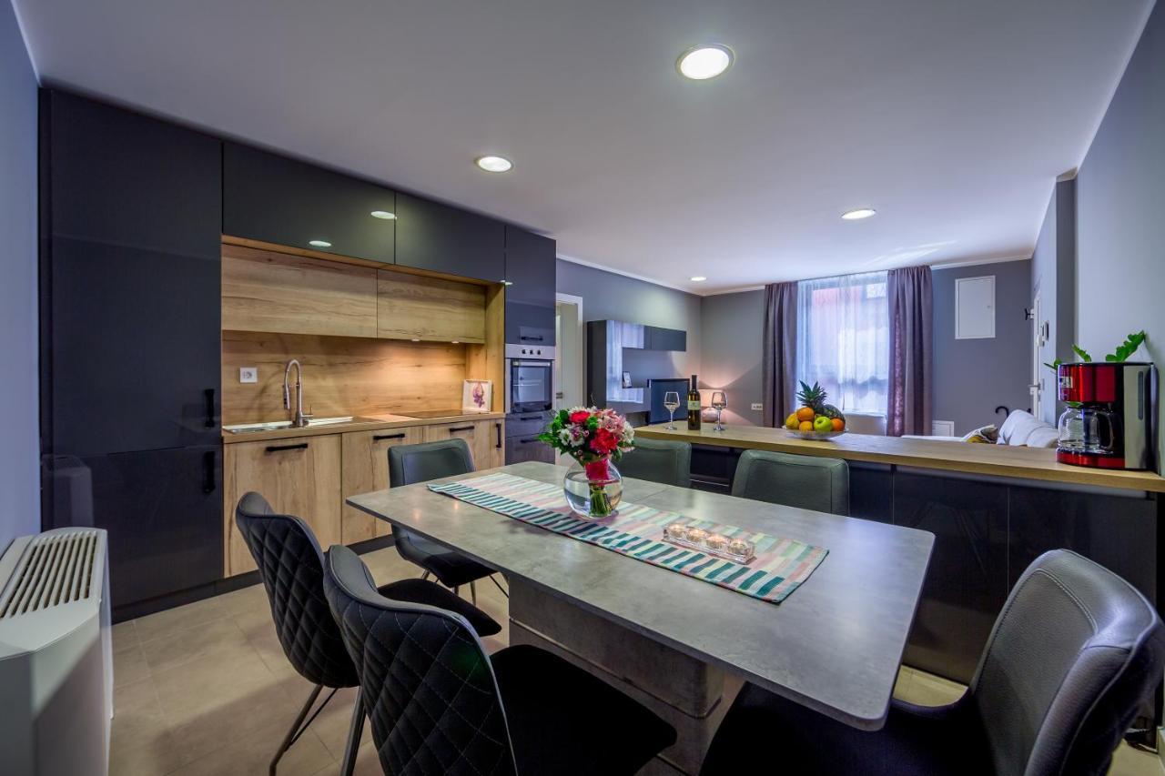 Elena Apartment Rijeka Eksteriør billede