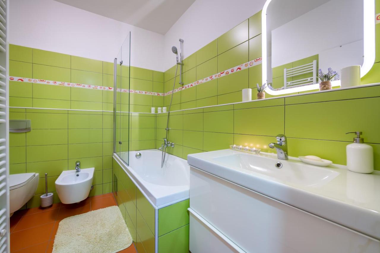 Elena Apartment Rijeka Eksteriør billede